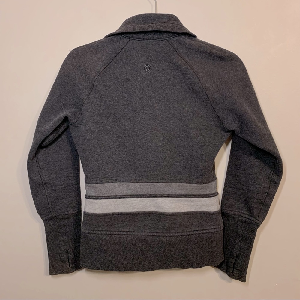 Sz. 4 Lululemon grey mock neck zip up sweater - Picture 2 of 11